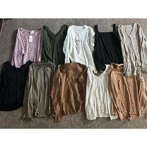 Mixed Lot of Women's Long Sleeve Tops and Sweaters